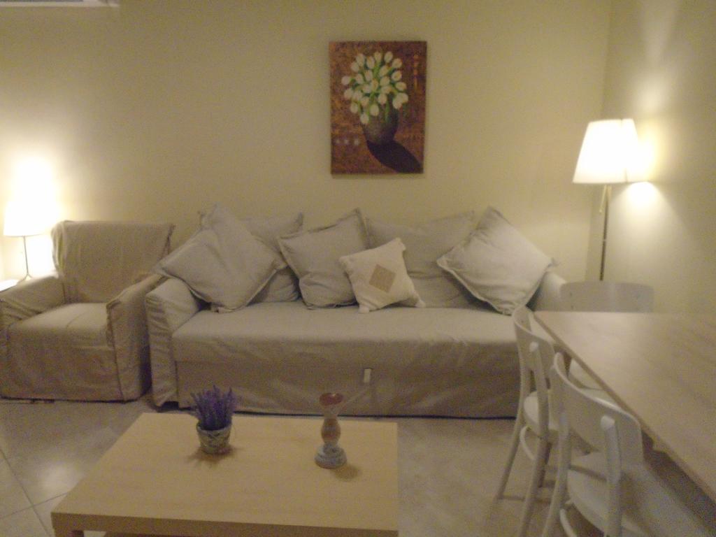 Socrates Family Apartments Kalligoni Bagian luar foto